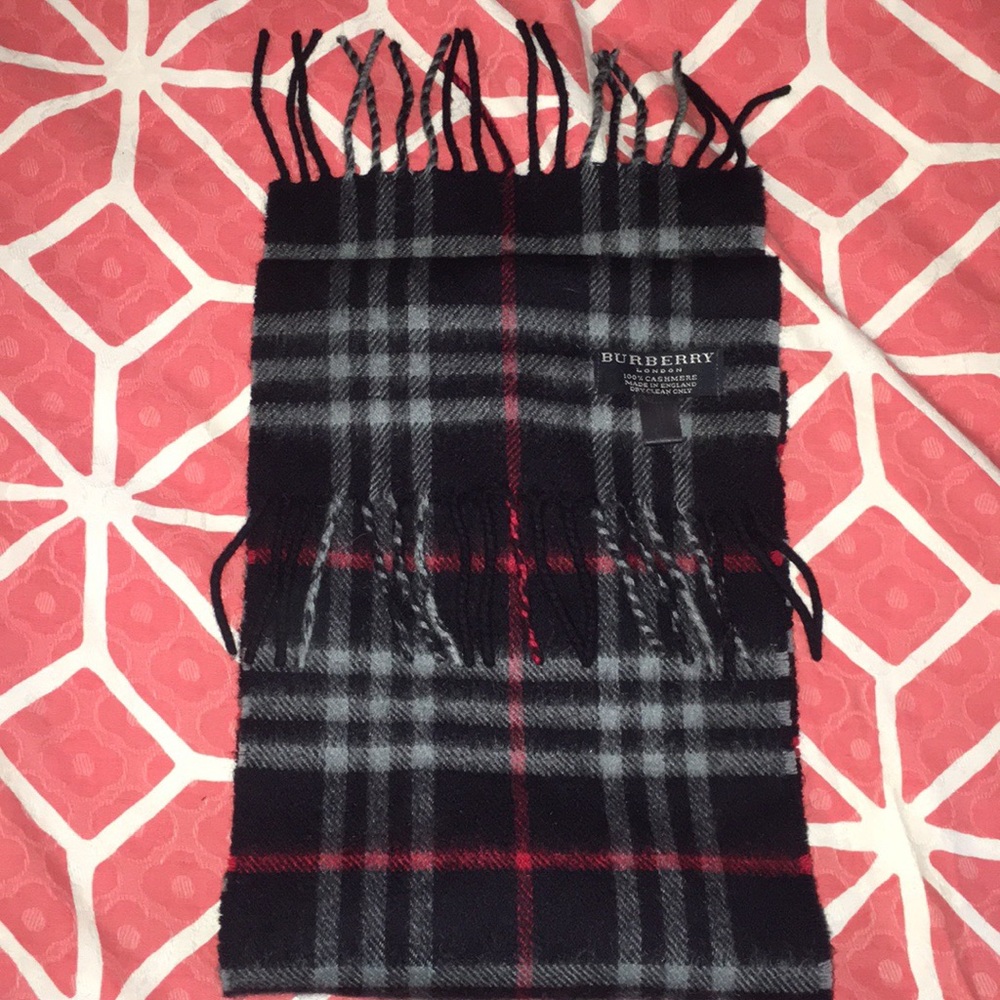 BURBERRY London Nova Check Classic CASHMERE scarf - Picture 3 of 8
